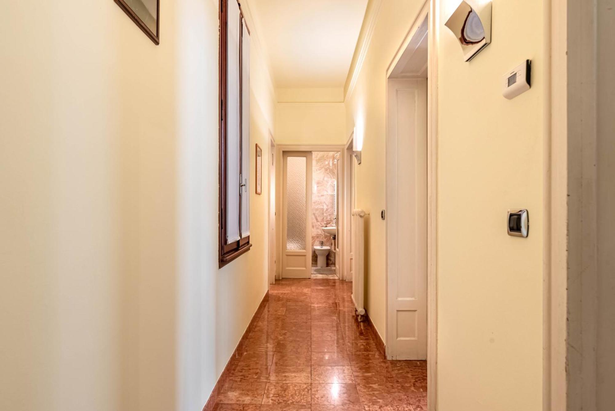 Piazza Isolo Central Apartment 베로나 외부 사진