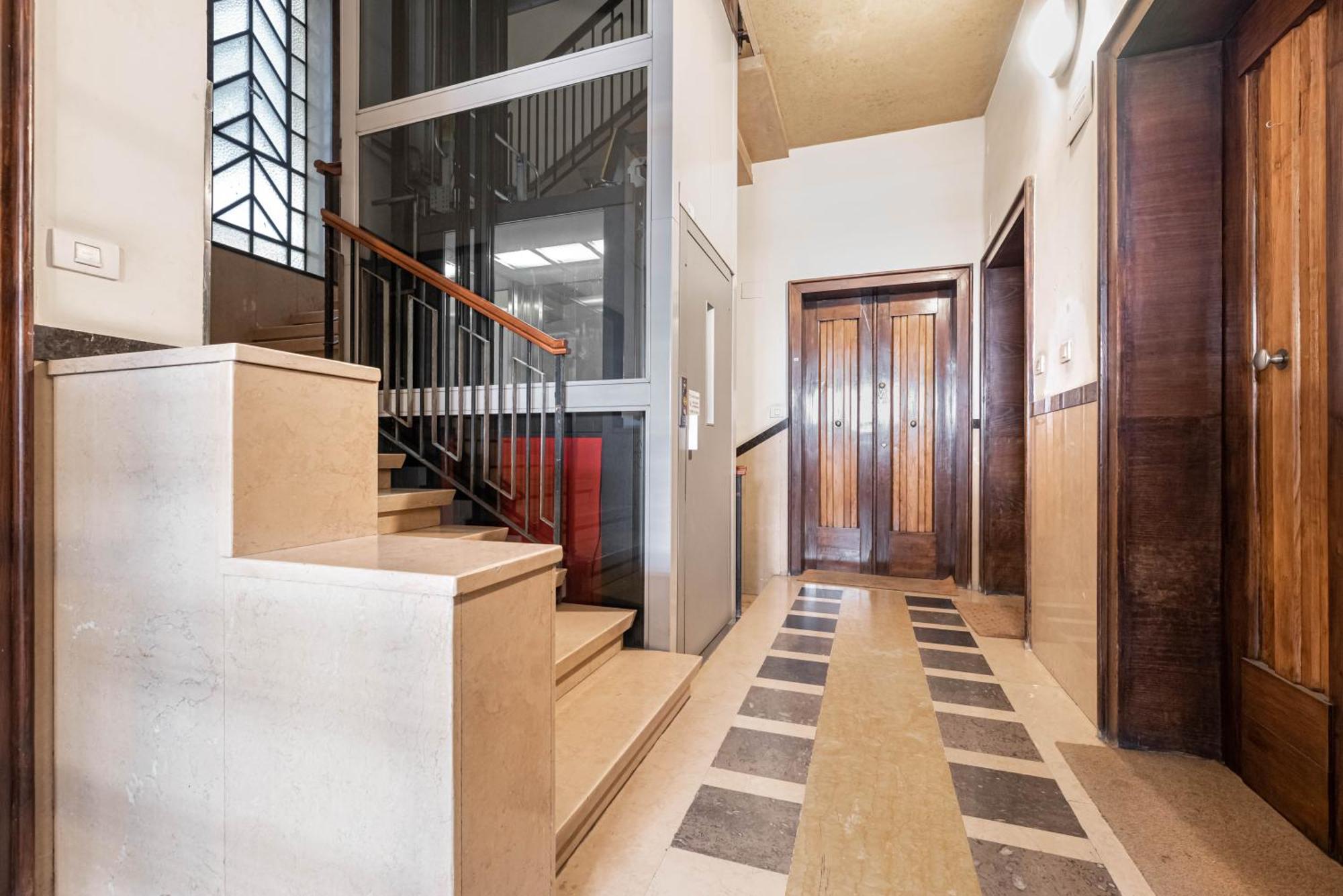 Piazza Isolo Central Apartment 베로나 외부 사진