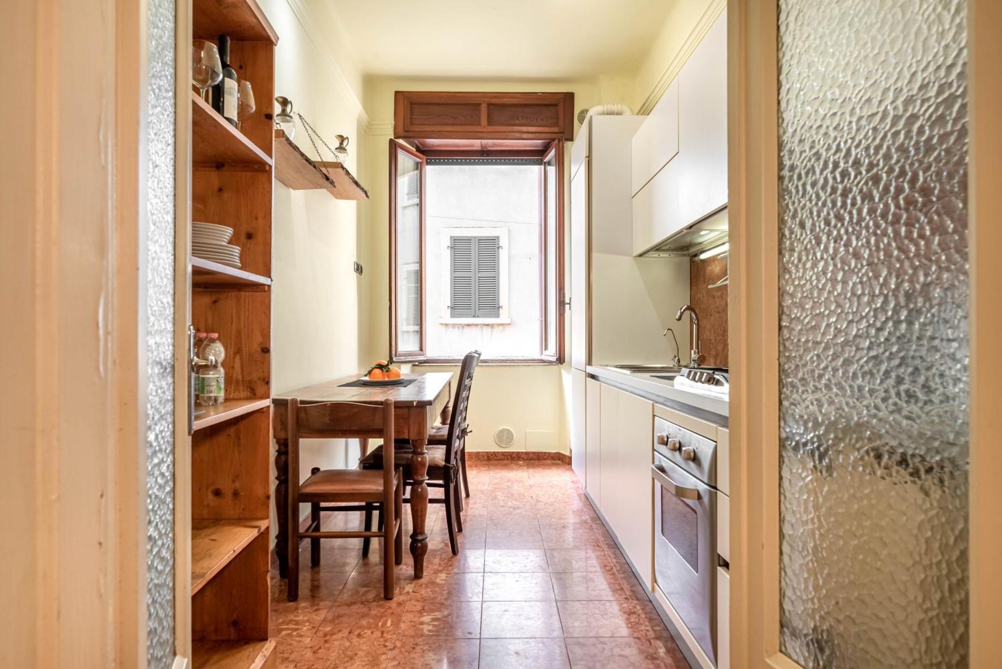Piazza Isolo Central Apartment 베로나 외부 사진